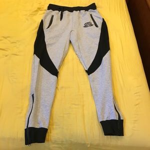 BE gymshark XL men sweatpants